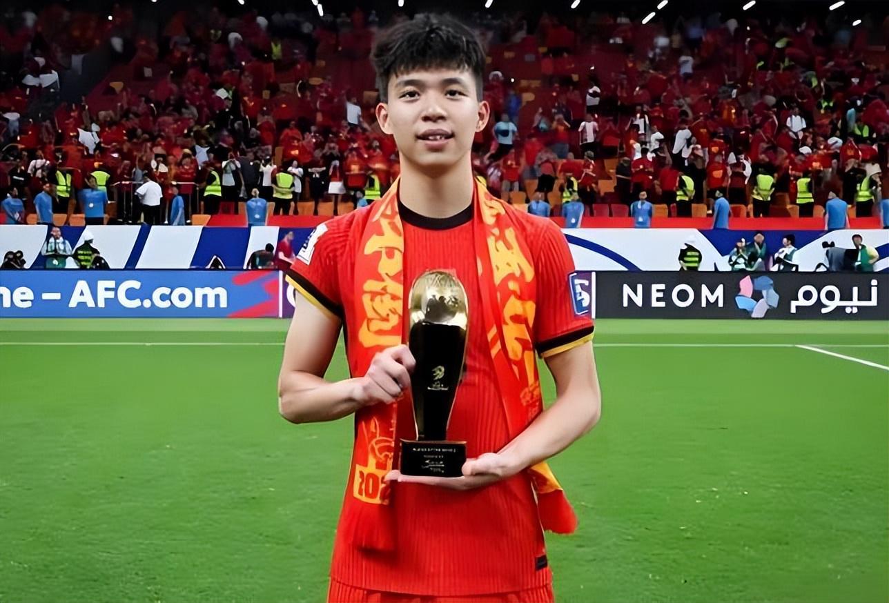 MK体育登录入口-意外！王钰栋如果在U23国足踢越南比赛首发，是不是能进更多球